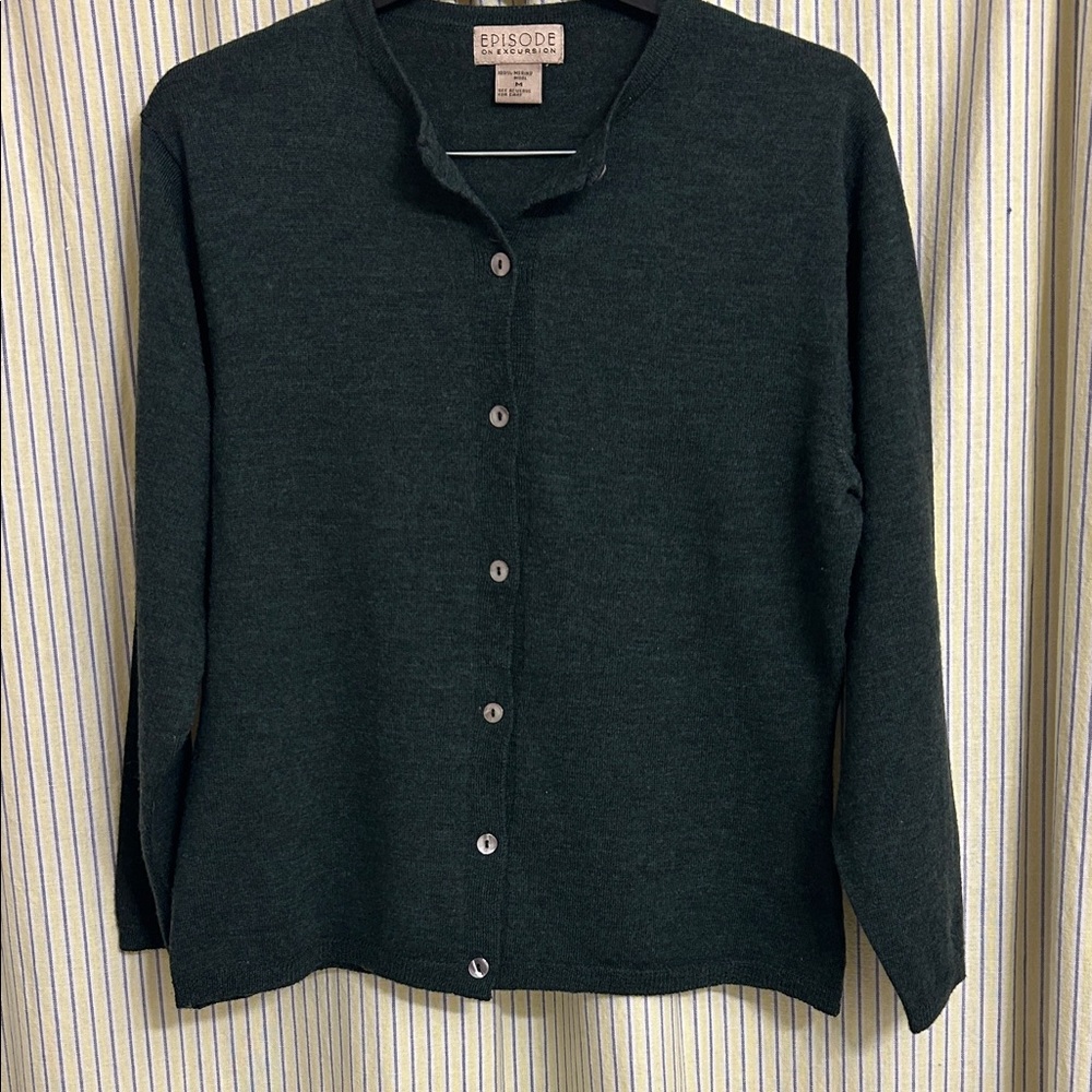 Episode Women's Dark Green Cardigan Sweater
